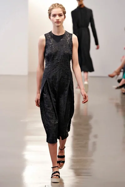 Look 2